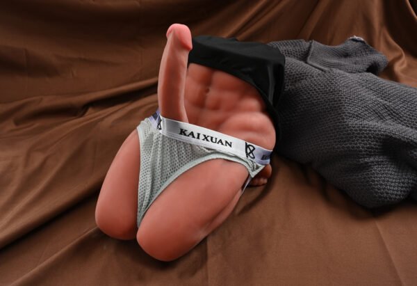 Kneeling warrior Real Texture male Butt