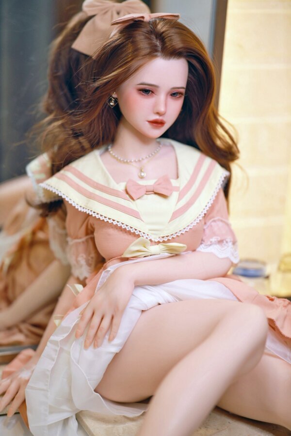 Camila 1:1 Scale Medium Breast Action Figure Doll (4'/123cm)