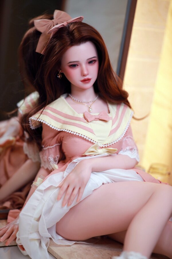 Camila 1:1 Scale Medium Breast Action Figure Doll (4'/123cm)