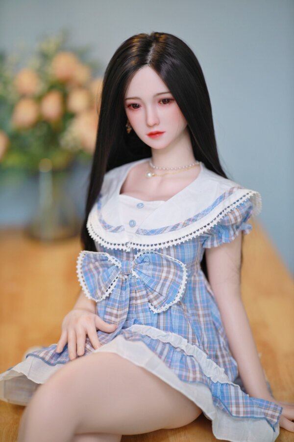 Cynthia 1:1 Scale Medium Breast Action Figure Doll (4'/123cm)