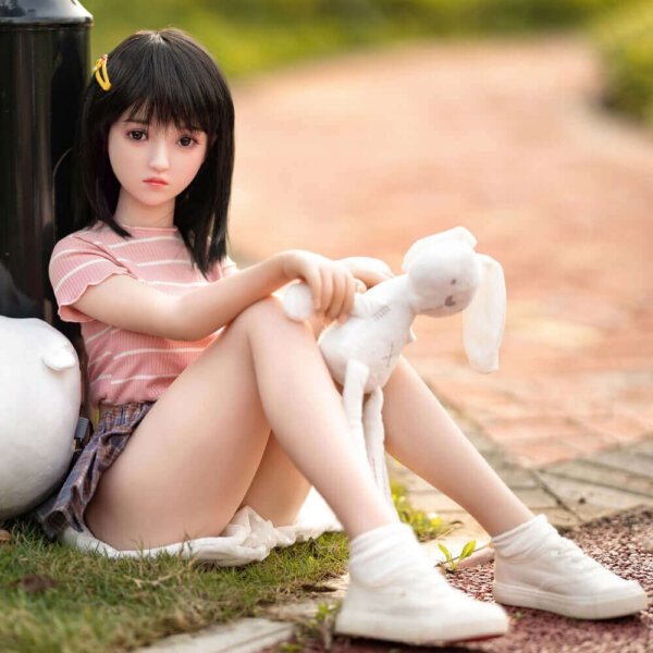 Amelia 1:1 Scale Medium Breast Action Figure Doll (4'/123cm)